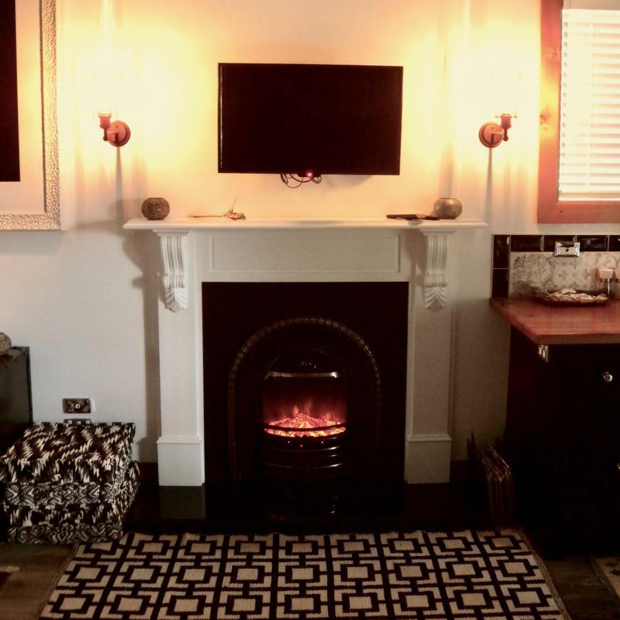 Marriners Luxury Guesthouse Rawene エクステリア 写真